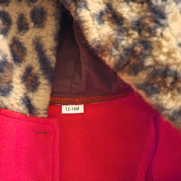 Stylish Red Kids Coat with Leopard Print Hood - Picture 3 of 3